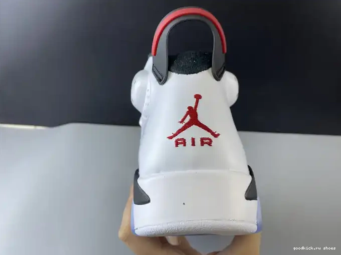JORDAN RETRO 2014 384664-160 AIR 'CARMINE' 6 0530